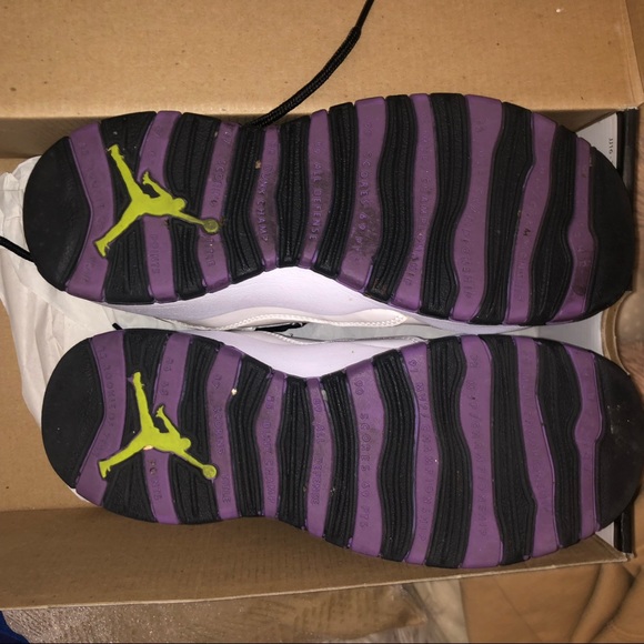 Air Jordan 10s - Picture 4 of 10